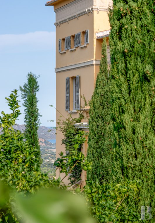 En Haute-Corse,  une villa du 19e siècle élevée en belvédère au cœur du village d’Oletta - photo  n°30